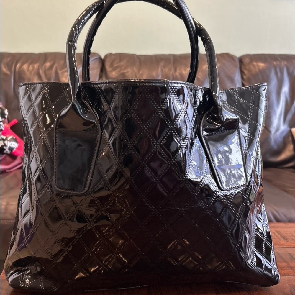 Elle Shiny Black Quilted Tote